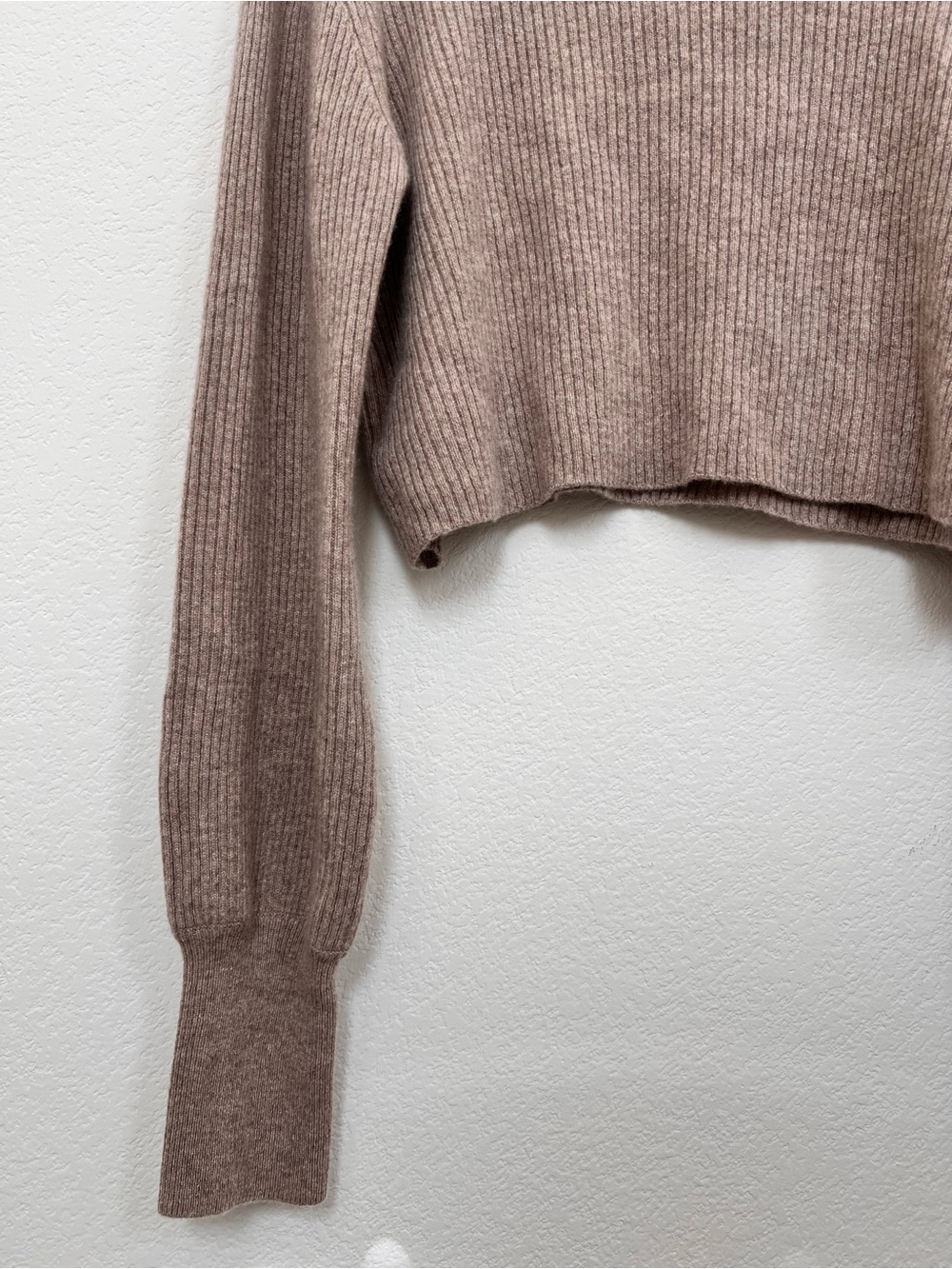 Reformation Brown Cashmere Cropped Turtleneck Sweater Women's Medium - Picture 4 of 8